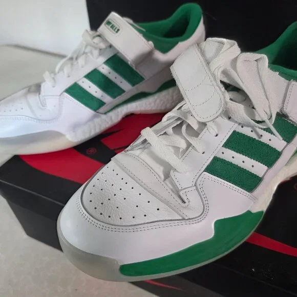 Size 12 - adidas Forum Low White Green Gum Great Looking Shoe! - Picture 6 of 9